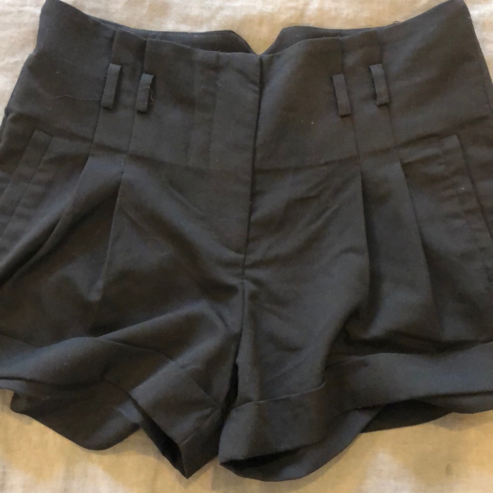 Boutique black high waisted shorts with belt loop